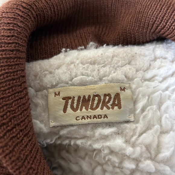 SWEATER | Vintage Tundra Canada zip up Sherpa sweater size medium - Picture 7 of 8
